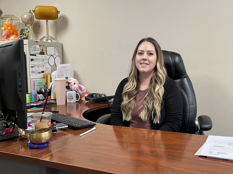 041823 PHSS Sara Sons.JPG