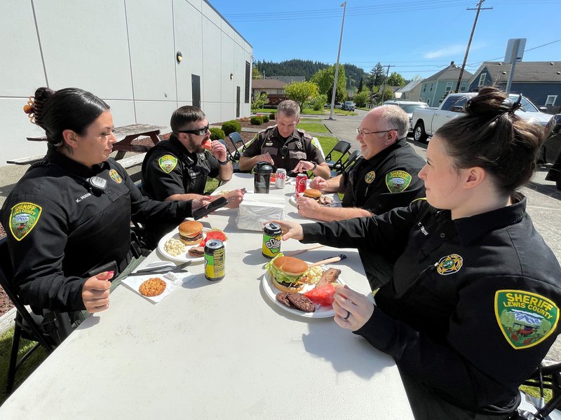 051123 LCSO Corrections recognition lunch 02.JPG
